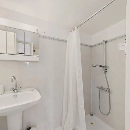 Piscine Commune, Terrasse, Maison Pour 5 בית נופש סן-ונסן-סור-ז'אר