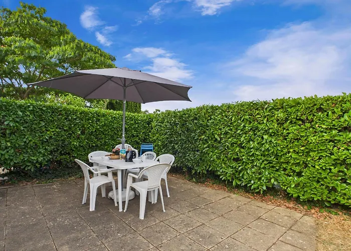 Hébergement de vacances Piscine Commune, Terrasse, Maison Pour 5 *
